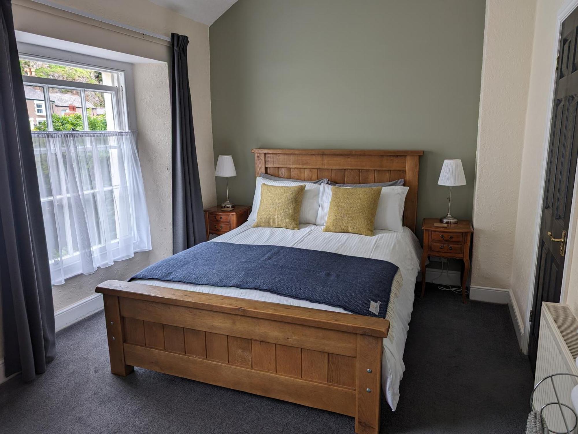 Bed and Breakfast The Chelsea Llandudno Zewnętrze zdjęcie