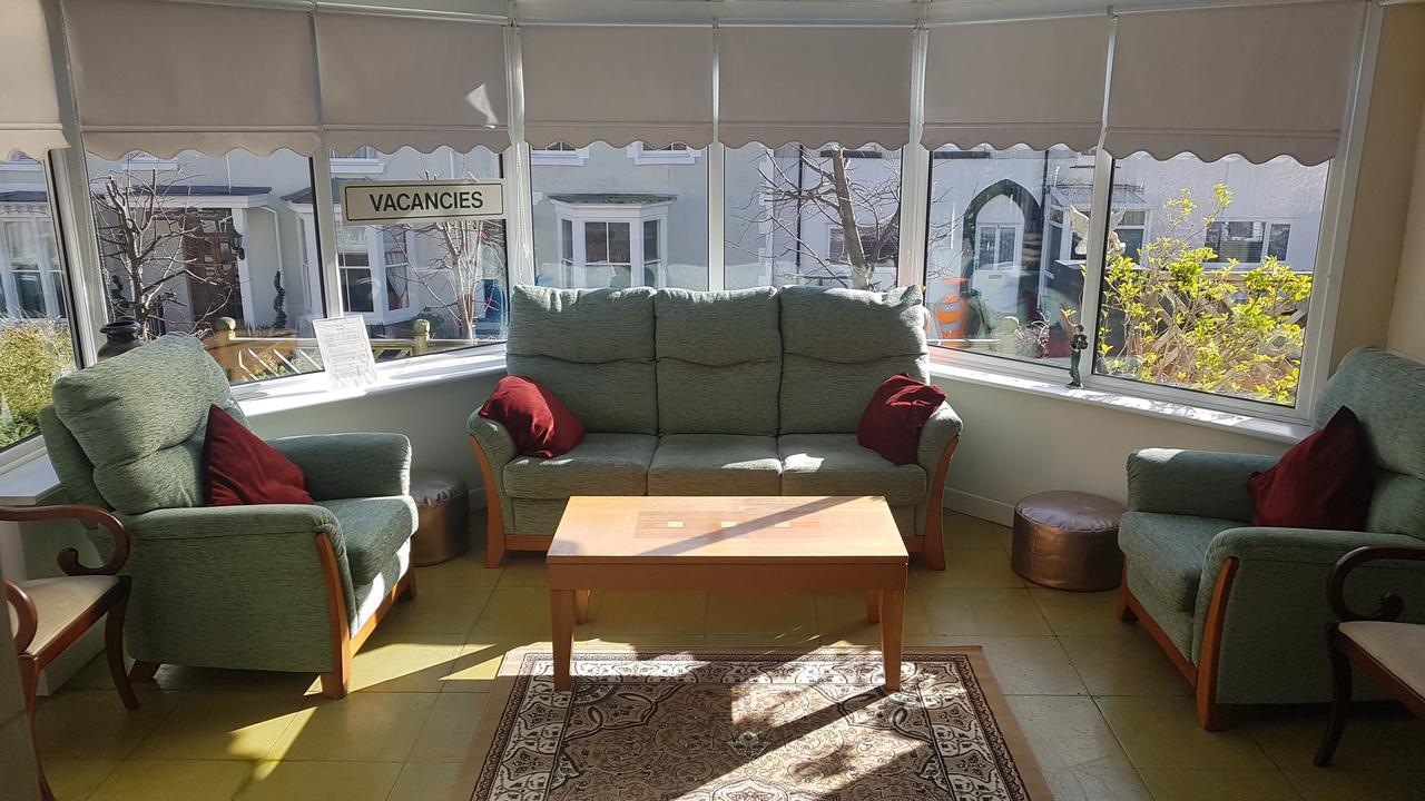 Bed and Breakfast The Chelsea Llandudno Zewnętrze zdjęcie