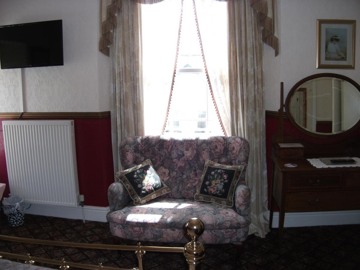 Bed and Breakfast The Chelsea Llandudno Zewnętrze zdjęcie